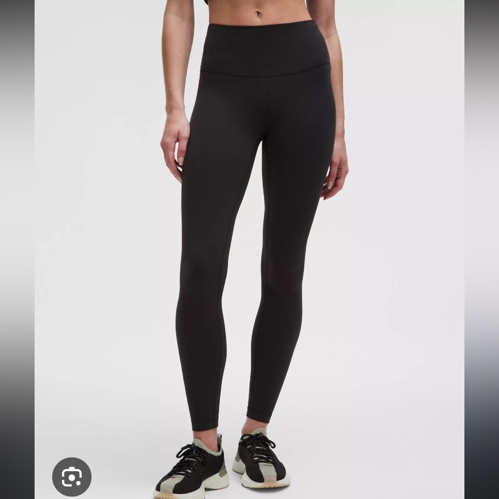 Lululemon black Wunder Train High-Rise Tight 28"
